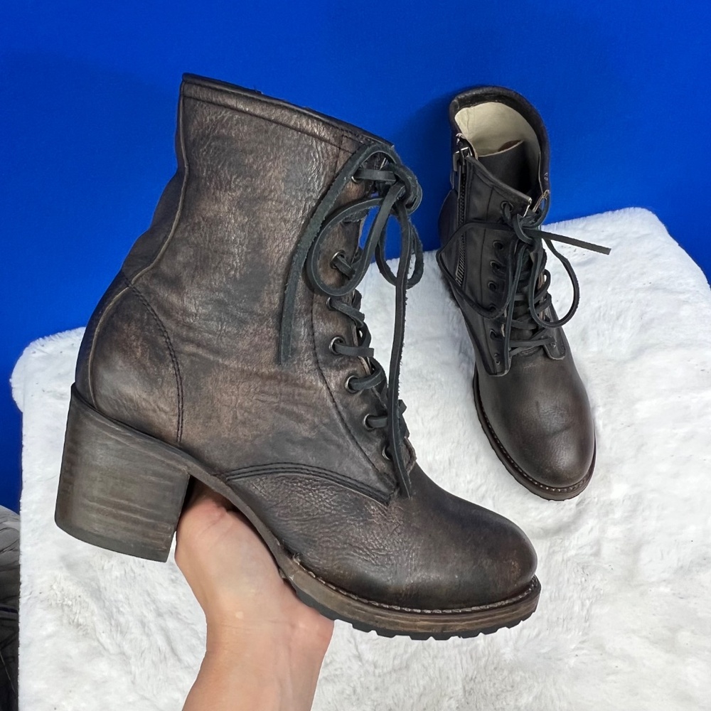 🚫SOLD! •|•FREEBIRD🦅BY STEVEN•| Cavalier 'Black (Brown)' Heeled Combat - Picture 1 of 17